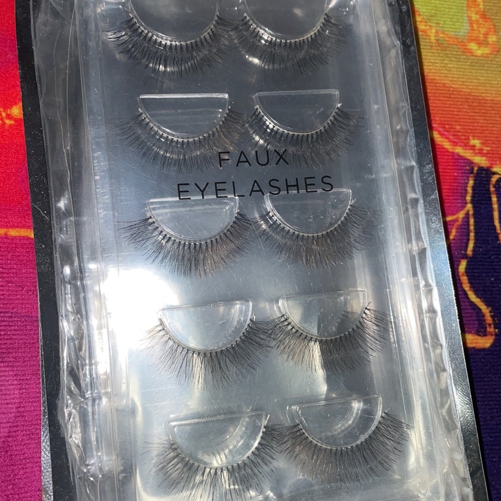 5 Pairs of Faux Lash Strips 💖